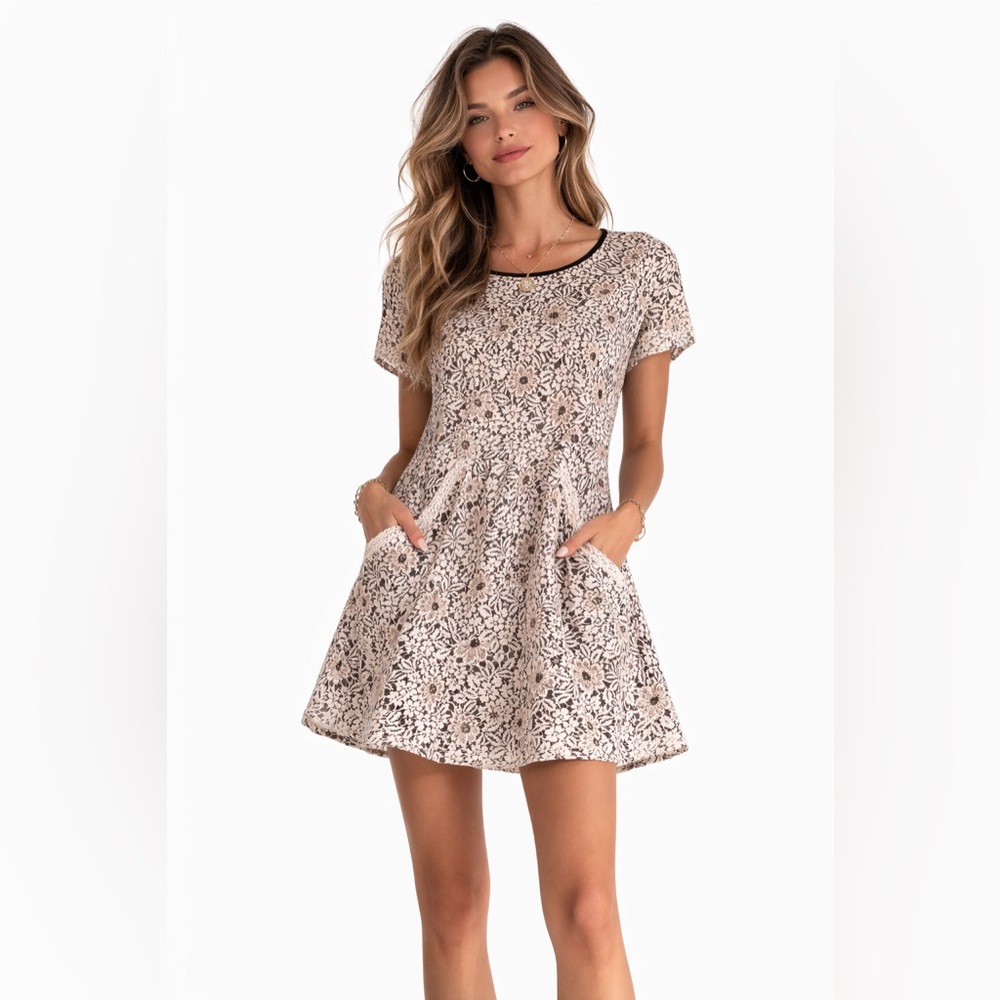 NWT Vintage Aidan Dress Size 6 Floral Lace Patterned Dress with Pockets